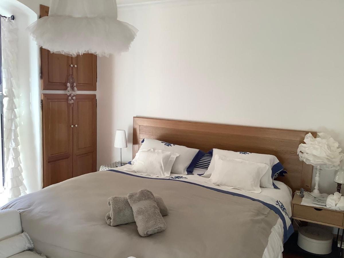 Guest house Les Grimaldines - Maison D'Hotes