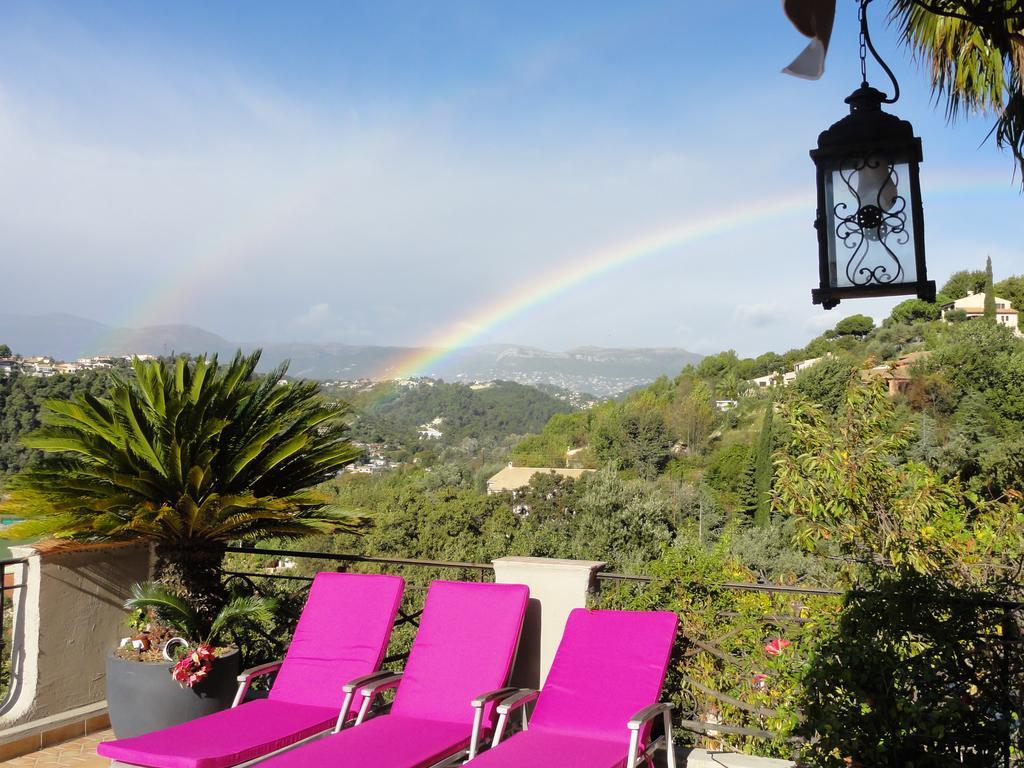 Guest house Les Grimaldines - Maison D'Hotes